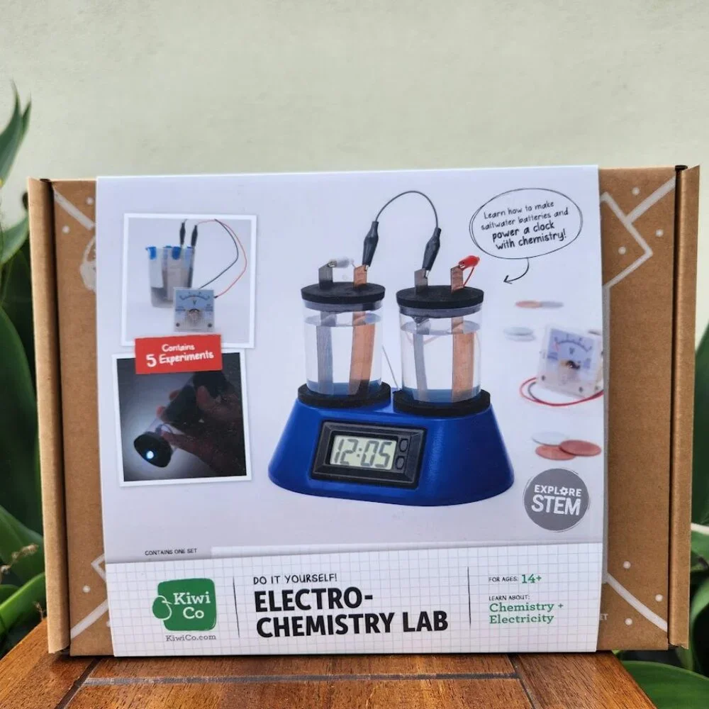 NEW KiwiCo. Kiwi Co. Electrochemistry Lab Chemistry Science Kit Battery Chem toy